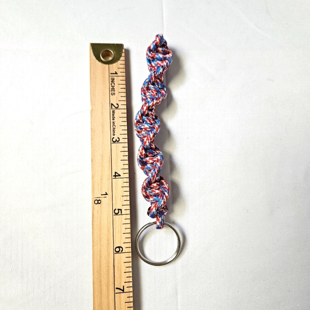 Handmade Braided 550 Paracord Keychain‎ Red White Blue